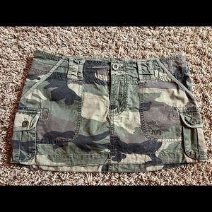 Abercrombie camo skirt